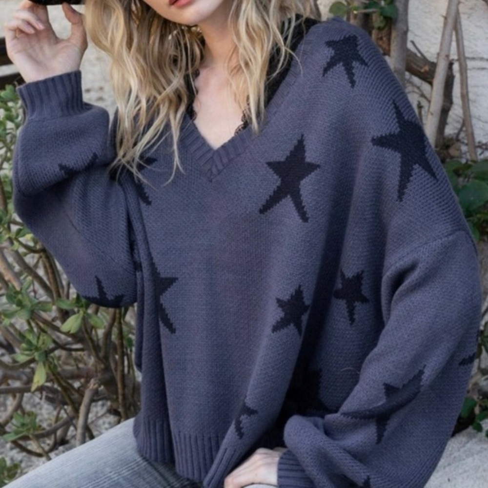 Soft Star Sweater - Picture 3 of 7